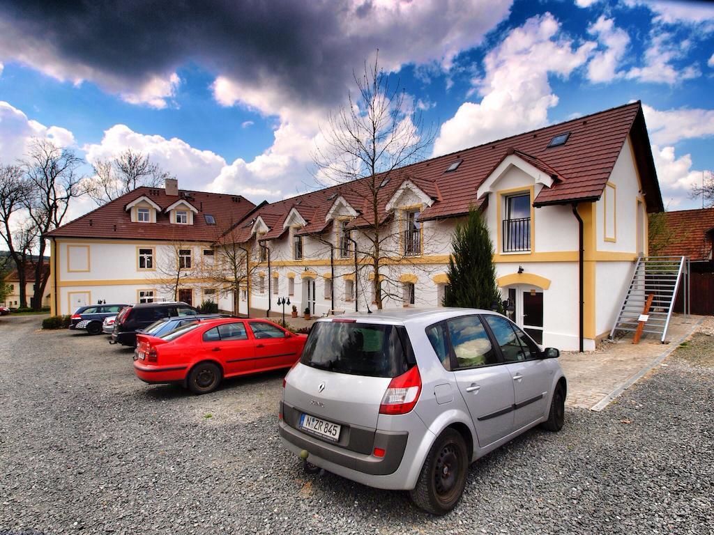 Hotel Pod Koksinem Spálené Poříčí Exterior foto